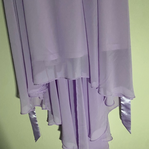 Elegant Lavender Lace Formal Dress - Picture 5 of 6